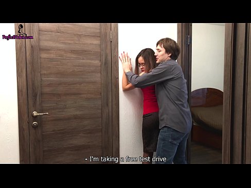 ❤️ Секси Реалтор сензуално трза своју пичку и јебе док продаје свој стан - Кремпаи ❌ Јебени видео на sr.mrpornogratis.ru ❌❤